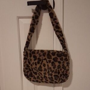 NWOT Chic Leopard Print Faux Fur Shoulder Bag—Brown And Black (Size OS)
